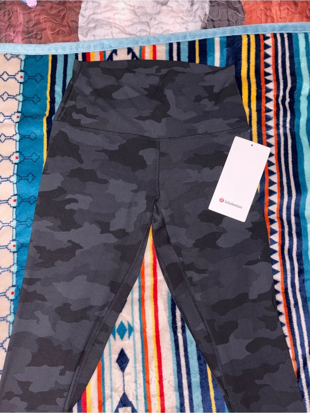NWT Lululemon Camo Align Leggings 28”